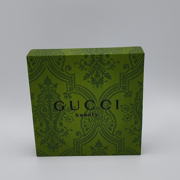 GUCCI Beauty GG Compact Mirror Silver Tone New In Box - Picture 2 of 6